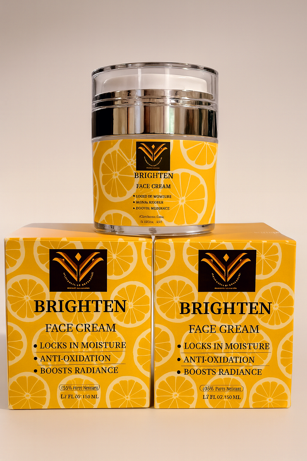 Brightening moisturizer cream with organic ingredients